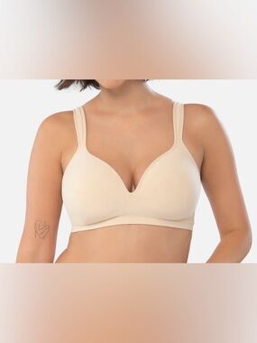 Underoutfit Seamless Nude Wireless V-Neck Bra - Women Intimates & Sleepwear